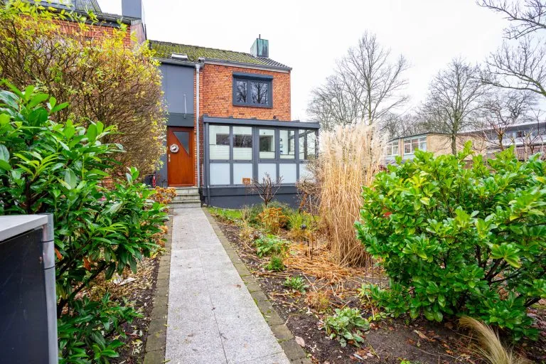 Moellerherm Immobilien - Immobilienangebot - Hamburg / Groß Borstel - Alle - Wunderschönes Reihenendhaus mit Charakter