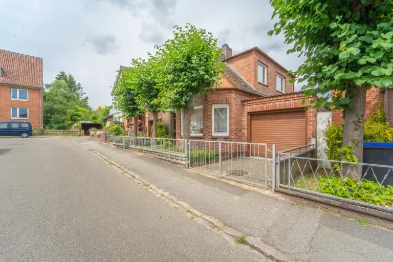 Moellerherm Immobilien - Immobilienangebot - Lübeck - Alle - Ideal für Jungfamilien - Einfamilienhaus in ruhiger Lage in Lübeck Schlutup
