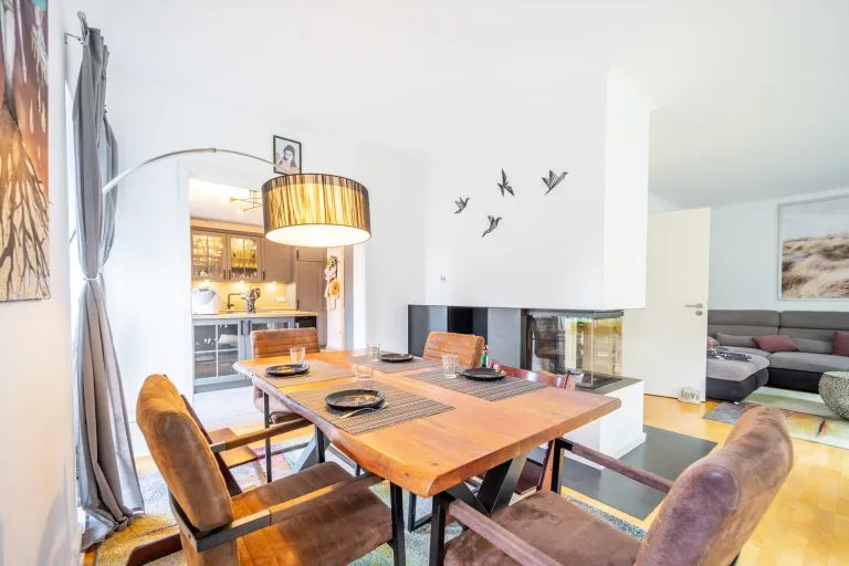 Moellerherm Immobilien - Immobilienangebot - Lübeck - Alle - Rundherum besonders - Außergewöhnliches Einfamilienhaus in Lübeck-St. Gertrud