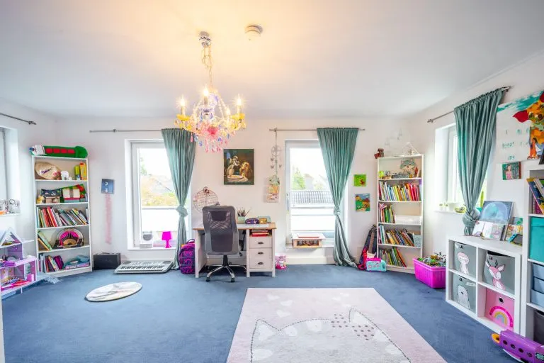 Moellerherm Immobilien - Immobilienangebot - Lübeck - Alle - Rundherum besonders - Außergewöhnliches Einfamilienhaus in Lübeck-St. Gertrud