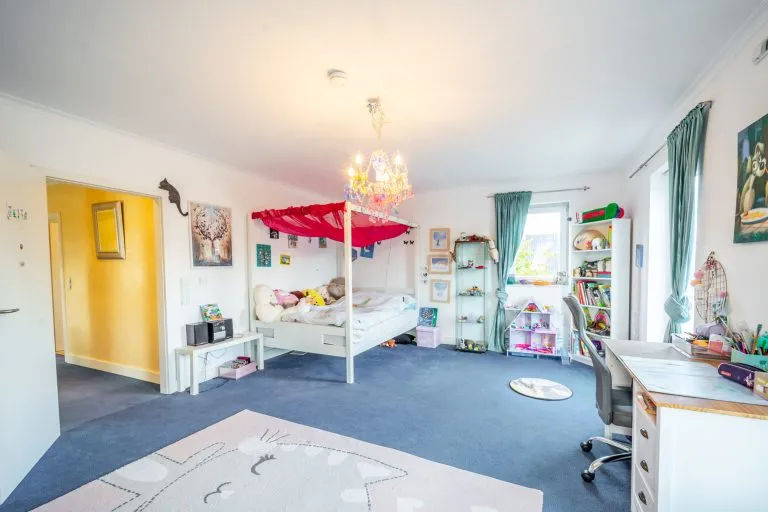 Moellerherm Immobilien - Immobilienangebot - Lübeck - Alle - Rundherum besonders - Außergewöhnliches Einfamilienhaus in Lübeck-St. Gertrud