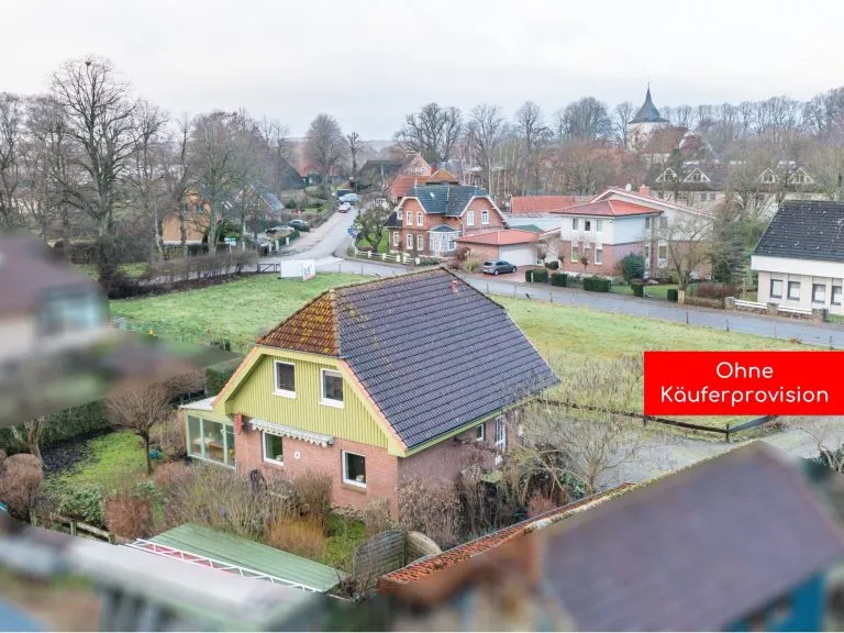 Moellerherm Immobilien - Immobilienangebot - Bosau - Alle - Dem See so nah- ruhig gelegenes Einfamilienhaus fußläufig zum Plöner See
