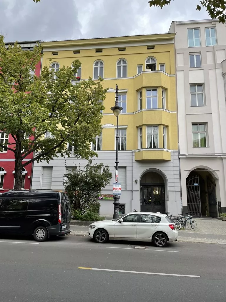 Moellerherm Immobilien - Immobilienangebot - Berlin / Kreuzberg - Alle - Wohn und Geschäftshaus inmitten von Kreuzberg, 1. Minute zum Mehringdamm