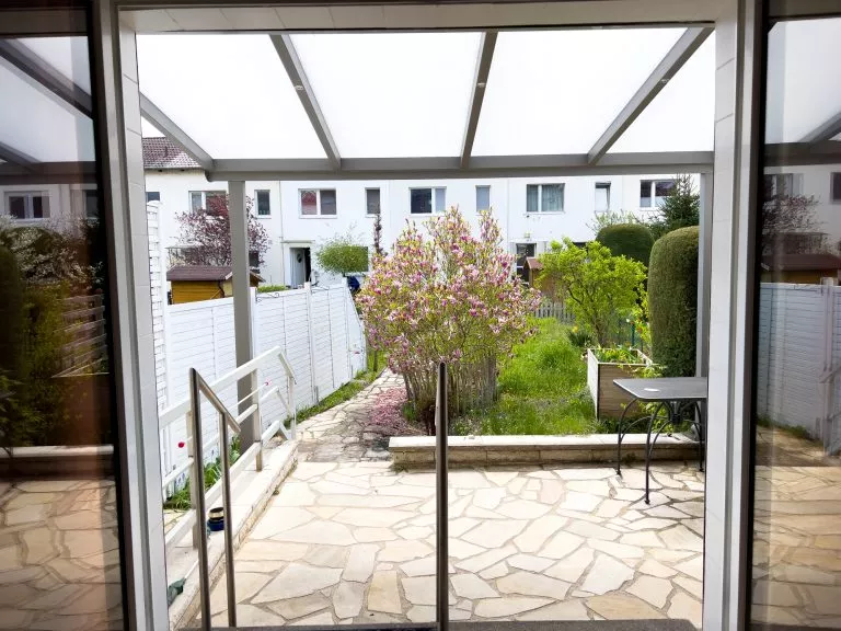 Moellerherm Immobilien - Immobilienangebot - Berlin - Alle - Tierfreunde & Naturliebhaber aufgepasst! - Liebenswertes Reihenmittelhaus im naturnahen Haselhorst wartet nur noch auf Euch!