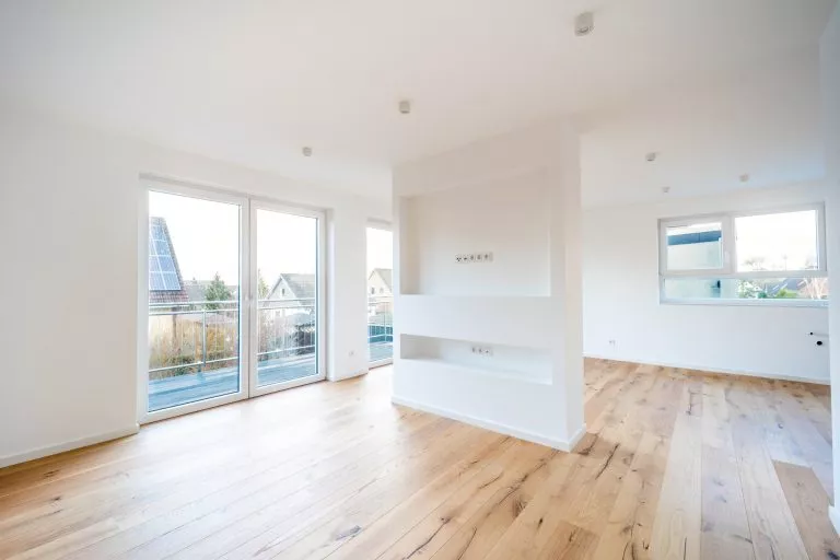 Moellerherm Immobilien - Immobilienangebot - Heiligenhafen - Alle - Erstbezug nach Sanierung! Großzügige Erdgeschoss-Wohnung mit viel Komfort und Balkon