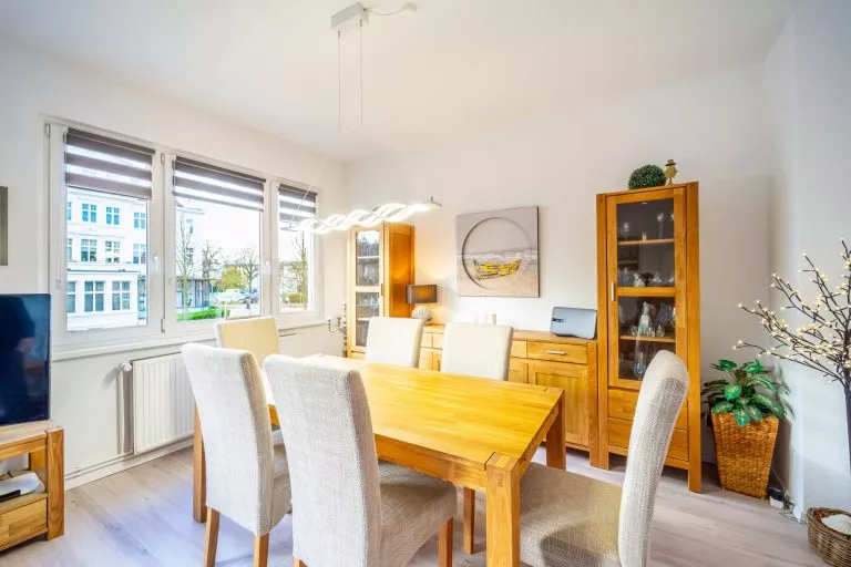 Moellerherm Immobilien - Immobilienangebot - Lübeck - Alle - Traveblick inklusive - Exklusive Eigentumswohnung mit Traumblick auf Lübecks Wahrzeichen