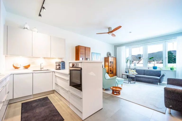 Moellerherm Immobilien - Immobilienangebot - Lübeck / Travemünde - Alle - Wohnen auf zwei Ebenen - Hochwertige Neubauwohnung in Travemünde nur 500 m zur Ostsee