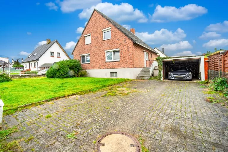 Moellerherm Immobilien - Immobilienangebot - Lensahn - Alle - Vielfältige Nutzungsmöglichkeiten: Perfekte Gelegenheit für Familien oder Investoren