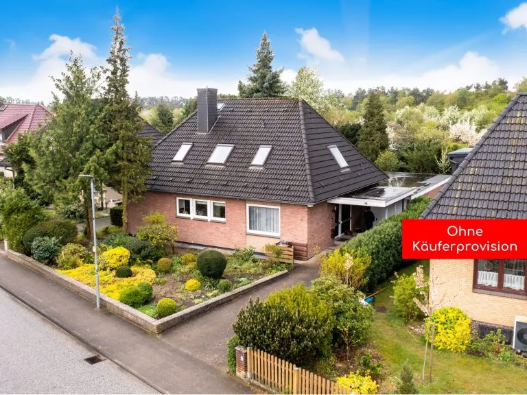 Moellerherm Immobilien - Immobilienangebot - Lübeck - Alle - Potentielles Traumhaus sucht neue Familie- Einfamilienhaus mit viel Platz in sehr schöner Wohnlage
