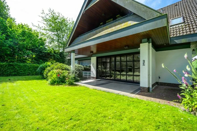 Moellerherm Immobilien - Immobilienangebot - Reinfeld - Alle - Ehemalige Unternehmervilla in Reinfeld - Eleganz und Raum für individuelle Gestaltung