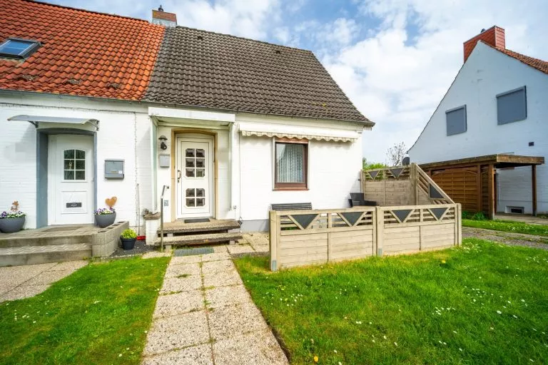 Moellerherm Immobilien - Immobilienangebot - Lübeck - Alle - Kleine Doppelhaushälfte für jung und alt in Travemünde