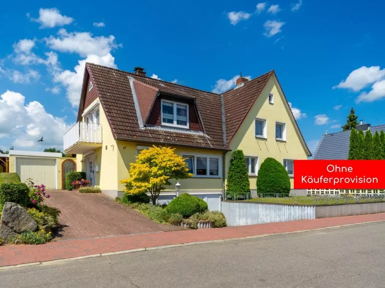 Moellerherm Immobilien - Immobilienangebot - Lensahn - Alle - Wohnen, Arbeiten oder Vermieten- Familienfreundliches Zweifamilienhaus in Lensahn