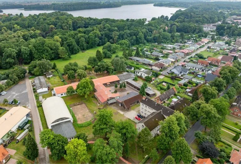 Moellerherm Immobilien - Immobilienangebot - Dobbertin - Alle - Gewerbeimmobilie mit moderner Produktionsinfrastruktur – umfangreich saniert, sofort betriebsbereit