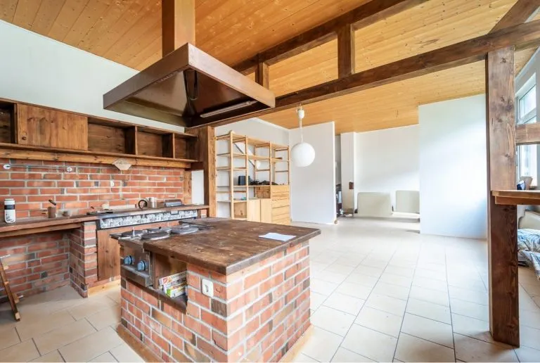 Moellerherm Immobilien - Immobilienangebot - Dobbertin - Alle - Gewerbeimmobilie mit moderner Produktionsinfrastruktur – umfangreich saniert, sofort betriebsbereit