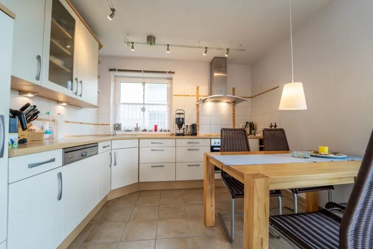 Moellerherm Immobilien - Immobilienangebot - Dassow / Barendorf - Alle - Urlaubsfeeling das ganze Jahr Ostseeblick inklusive-
Gepflegtes Ferienhaus in traumhafter Lage zwischen Strand und Natur
