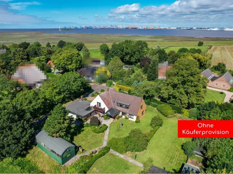 Moellerherm Immobilien - Immobilienangebot - Nordenham / Blexen - Alle - Großes Haus an der Wesermündung mit Ferienwohnung auf großem Grundstück in Nordenham-Volkers