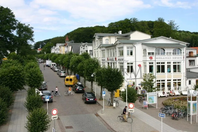 Moellerherm Immobilien - Immobilienangebot - Sellin - Alle - Bieterverfahren - Villa Dornrose in Prachtstraße von Sellin sucht Investor