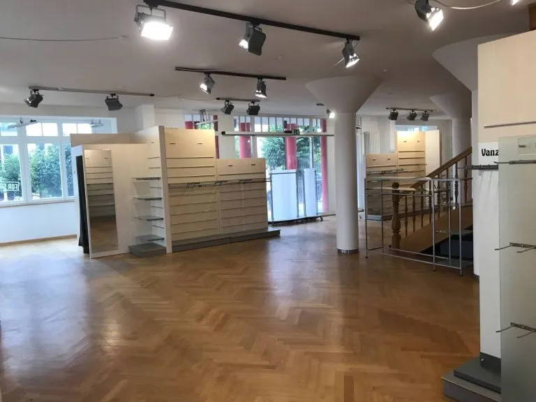 Moellerherm Immobilien - Immobilienangebot - Sellin - Alle - Bieterverfahren - Villa Dornrose in Prachtstraße von Sellin sucht Investor