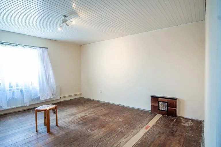 Moellerherm Immobilien - Immobilienangebot - Grabau - Alle - Landwirtschaftlich geprägte Hofstelle mit umfangreichen Nutzflächen und vielseitigen Möglichkeiten