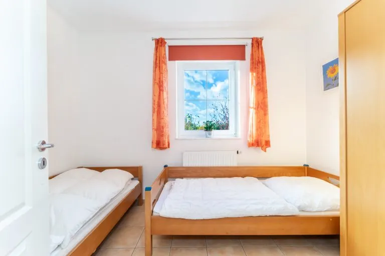 Moellerherm Immobilien - Immobilienangebot - Dassow/ Barendorf - Alle - Gemütliche Ferienwohnung unter Reet- nur wenige Minuten von der Ostsee entfernt