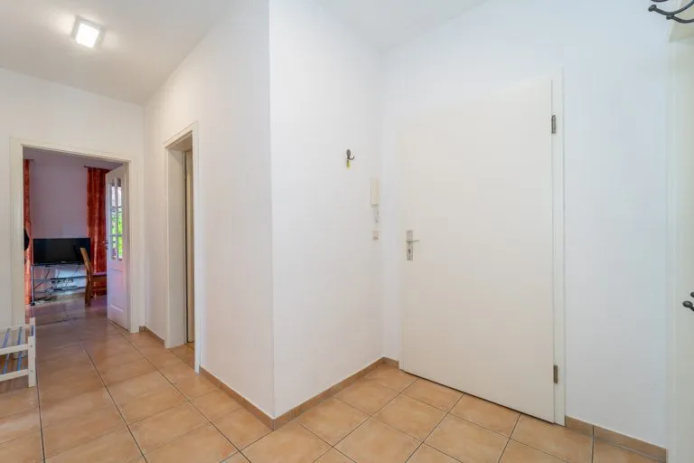 Moellerherm Immobilien - Immobilienangebot - Dassow/ Barendorf - Alle - Gemütliche Ferienwohnung unter Reet- nur wenige Minuten von der Ostsee entfernt
