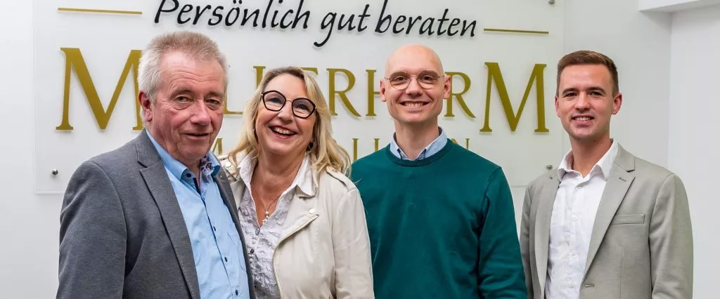 Möllerherm Immobilien. vl. Leo Möllerherm, Annegret Möllerherm, Johannes Möllerherm, Tom Giesler