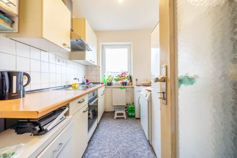 Moellerherm Immobilien - Immobilienangebot - Lensahn - Alle - Wohn-und Geschäftshaus Faktor 12,5 mitten in Lensahn (JNKM 57.540 €)