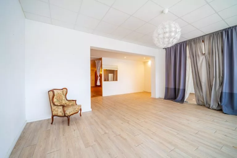 Moellerherm Immobilien - Immobilienangebot - Lensahn - Alle - Großzügige Ladenfläche mitten im Zentrum von Lensahn