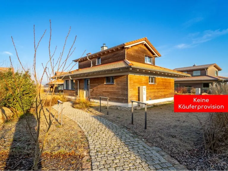 Moellerherm Immobilien - Immobilienangebot - Parin - Alle - Ökologisches Vollholz-Ferienhaus an der Ostsee- Konzipiert und gebaut nach ayurvedischen Wohn- und Lebensprinzipien