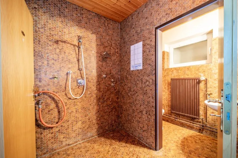 Moellerherm Immobilien - Immobilienangebot - Scharbeutz - Alle - Haus mit 5 Wohneinheiten in Ostseenähe- Gästeappartements vermieten und selber wohnen
