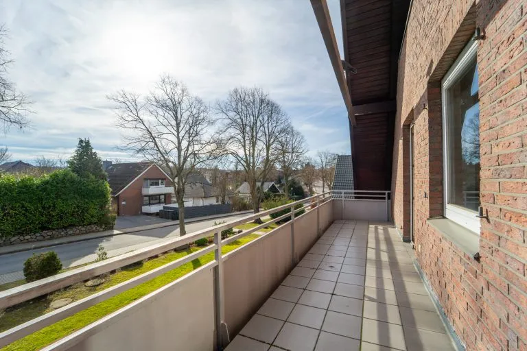 Moellerherm Immobilien - Immobilienangebot - Scharbeutz - Alle - Haus mit 5 Wohneinheiten in Ostseenähe- Gästeappartements vermieten und selber wohnen