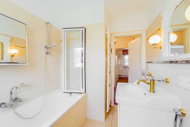 Moellerherm Immobilien - Immobilienangebot - Sereetz - Alle - Helle 2-Zimmer-Wohnung mit Wohlfühlcharakter in Sereetz - ideal für Selbstnutzer und Anleger