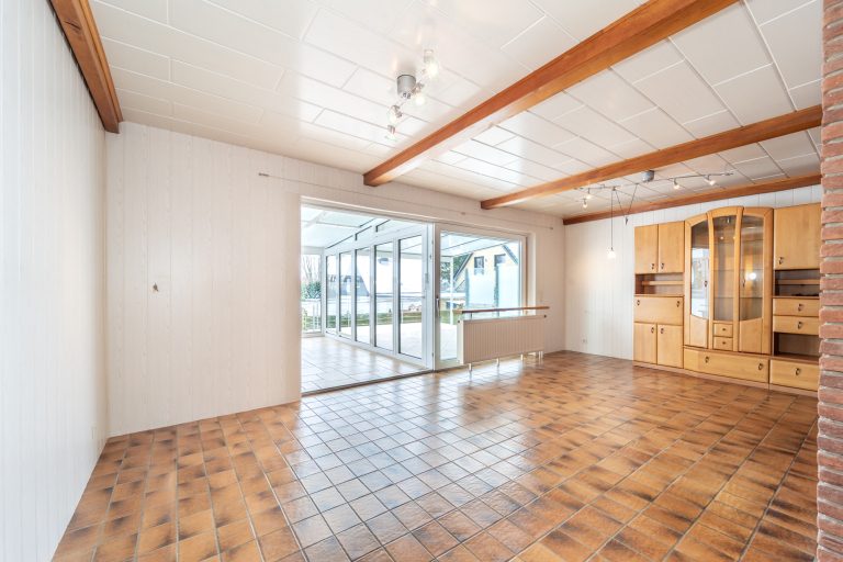 Moellerherm Immobilien - Immobilienangebot - Scharbeutz - Alle - Wohnen, wo die Ostsee am schönsten ist - Ein Haus voller Möglichkeiten
mit 5 Wohnungen in Scharbeutz