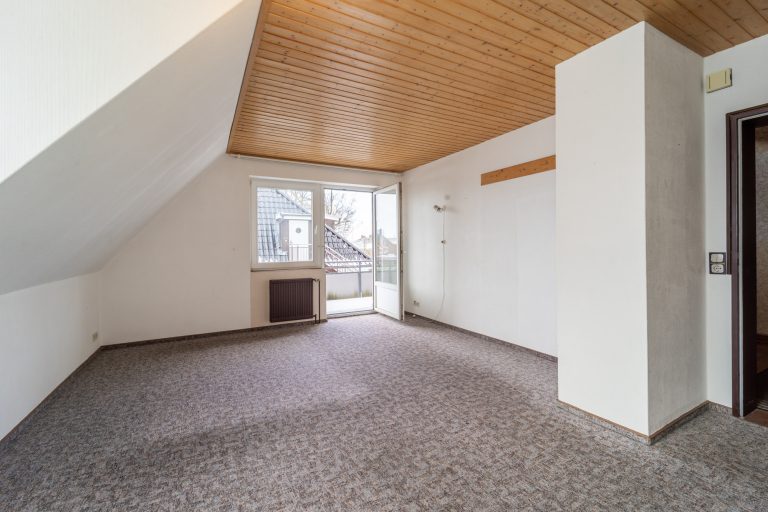 Moellerherm Immobilien - Immobilienangebot - Scharbeutz - Alle - Wohnen, wo die Ostsee am schönsten ist - Ein Haus voller Möglichkeiten
mit 5 Wohnungen in Scharbeutz