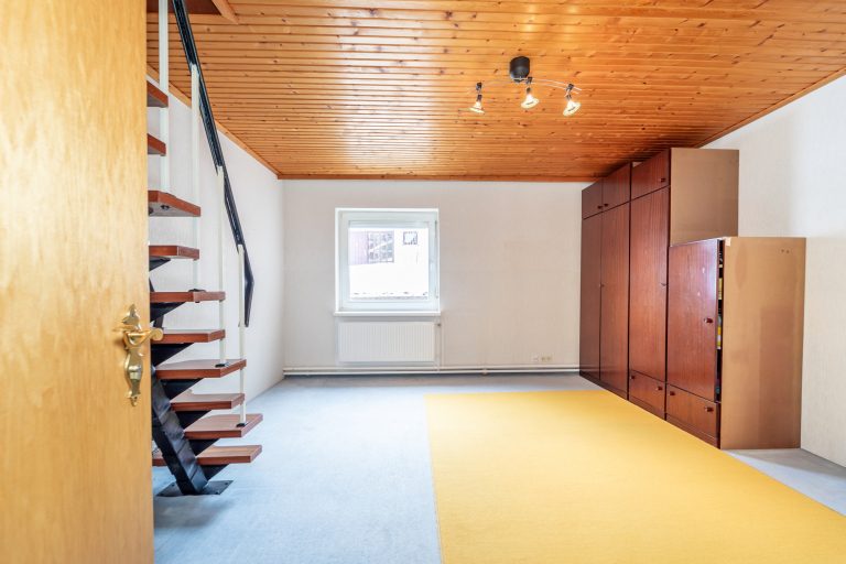 Moellerherm Immobilien - Immobilienangebot - Scharbeutz - Alle - Wohnen, wo die Ostsee am schönsten ist - Ein Haus voller Möglichkeiten
mit 5 Wohnungen in Scharbeutz