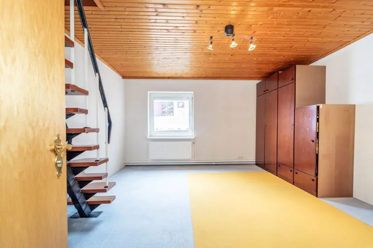 Moellerherm Immobilien - Immobilienangebot - Scharbeutz - Alle - Haus mit 5 Wohneinheiten in Ostseenähe- Gästeappartements vermieten und selber wohnen