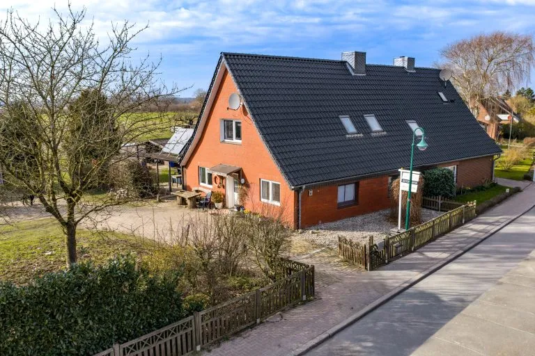 Moellerherm Immobilien - Immobilienangebot - Glasau / Sarau - Alle - Landleben lieben - mit besonderer Aussicht - Doppelhaushälfte in Glasau / Sarau