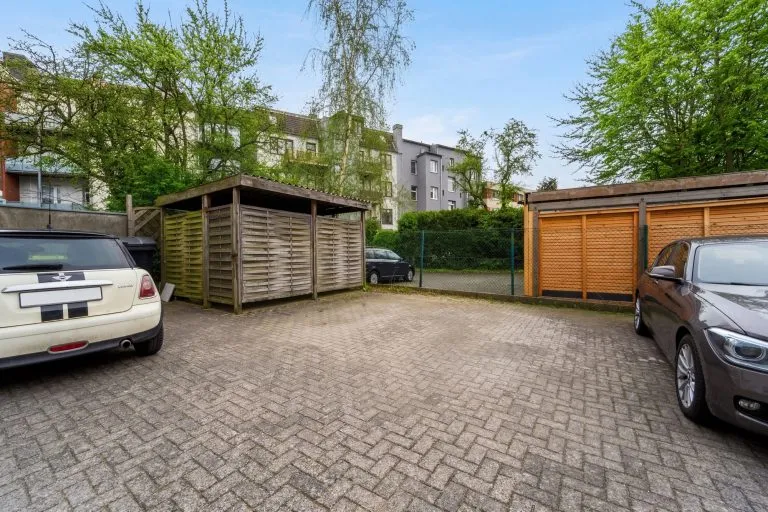 Moellerherm Immobilien - Immobilienangebot - Kiel / Holtenau - Alle - Modernes Wohnen mit Geschichte: Etagenwohnung in erstklassigem Zustand