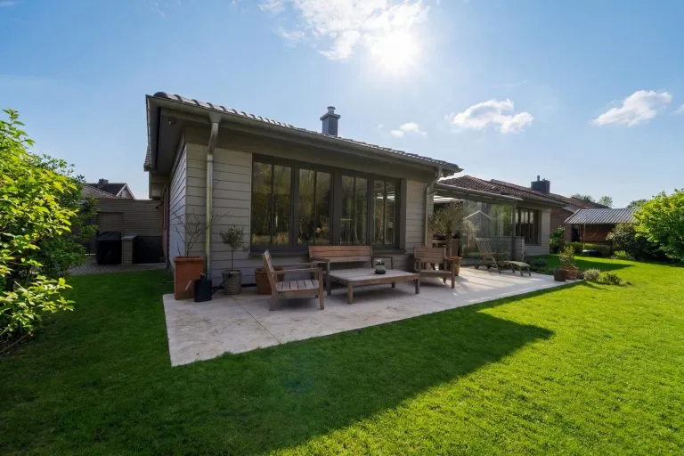 Moellerherm Immobilien - Immobilienangebot - Ratekau - Alle - Modernisierter Luxus für die Familie: Exklusives Wohndomizil in Ratekau