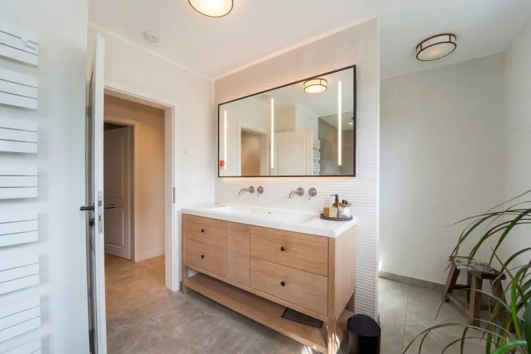 Moellerherm Immobilien - Immobilienangebot - Ratekau - Alle - Modernisierter Luxus für die Familie: Exklusives Wohndomizil in Ratekau