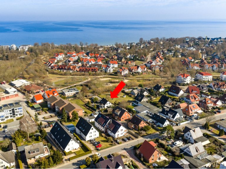 Moellerherm Immobilien - Immobilienangebot - Scharbeutz - Alle - Großes Grundstück, viele Möglichkeiten: Einfamilienhaus mit zusätzlichem Baupotenzial in Scharbeutz