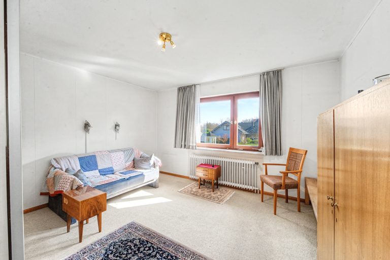 Moellerherm Immobilien - Immobilienangebot - Scharbeutz - Alle - Großes Grundstück, viele Möglichkeiten: Einfamilienhaus mit zusätzlichem Baupotenzial in Scharbeutz