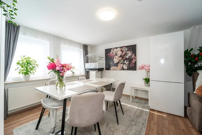 Moellerherm Immobilien - Immobilienangebot - Wahlstedt - Alle - Wohlfühlen in ruhiger Lage - Modernisierte Doppelhaushälfte mit Garten, Terrasse und neuer Wärmepumpe
