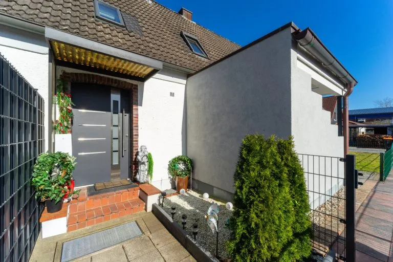 Moellerherm Immobilien - Immobilienangebot - Wahlstedt - Alle - Wohlfühlen in ruhiger Lage - Modernisierte Doppelhaushälfte mit Garten, Terrasse und neuer Wärmepumpe