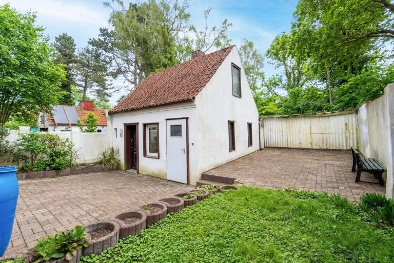 Moellerherm Immobilien - Immobilienangebot - Neustadt in Holstein - Alle - Bieterverfahren: Stadthaus-Rohdiamant -
Entkernung abgeschlossen: Jetzt beginnt Ihre Gestaltung