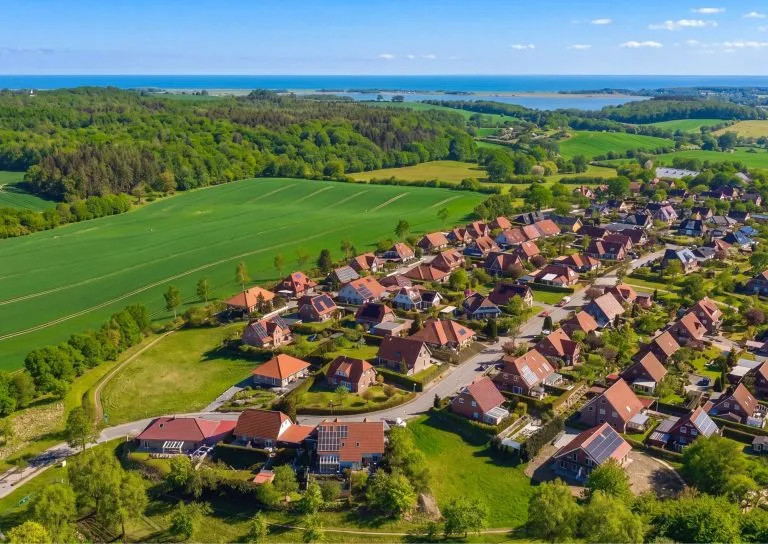 Moellerherm Immobilien - Immobilienangebot - Lütjenburg - Alle - Grünes Paradies mit Stil - Traumhaftes Einfamilienhaus in Lütjenburg