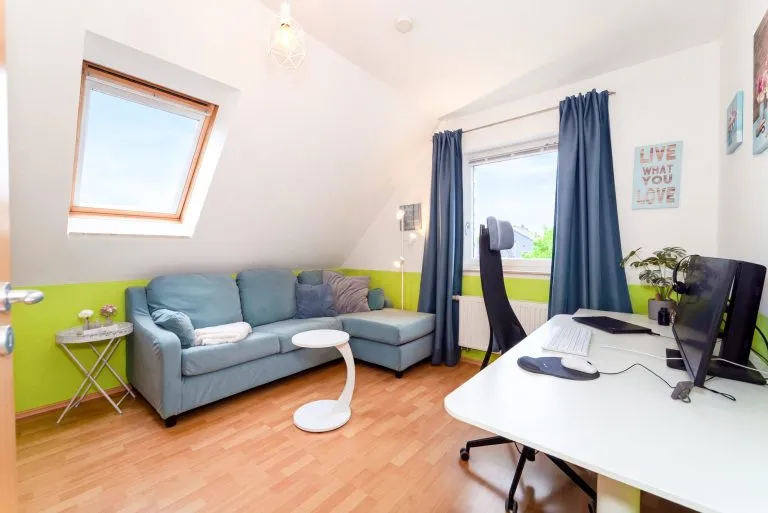 Moellerherm Immobilien - Immobilienangebot - Stolpe - Alle - Zuhause für alle Generationen: Einfamilienhaus mit Einliegerwohnung in Stolpe mit vielfältigen Nutzungsmöglichkeiten