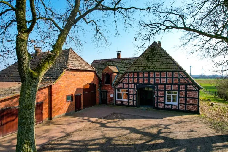 Moellerherm Immobilien - Immobilienangebot - Thedinghausen - Alle - Pferdeliebhaber aufgepasst!  Resthof mit 1,3 ha Land in Thedinghausen