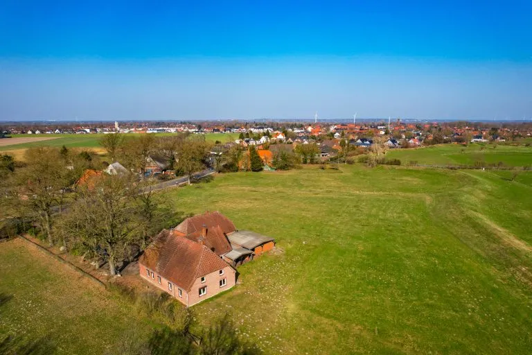 Moellerherm Immobilien - Immobilienangebot - Thedinghausen - Alle - Pferdeliebhaber aufgepasst!  Resthof mit 1,3 ha Land in Thedinghausen