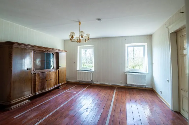 Moellerherm Immobilien - Immobilienangebot - Thedinghausen - Alle - Pferdeliebhaber aufgepasst!  Resthof mit 1,3 ha Land in Thedinghausen